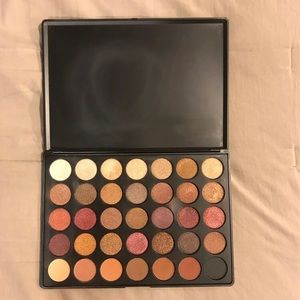 Morphe eyeshadow palette 35F